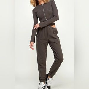 Bottom Jogger & Outerwear Jacket (Set) - 2 pieces.